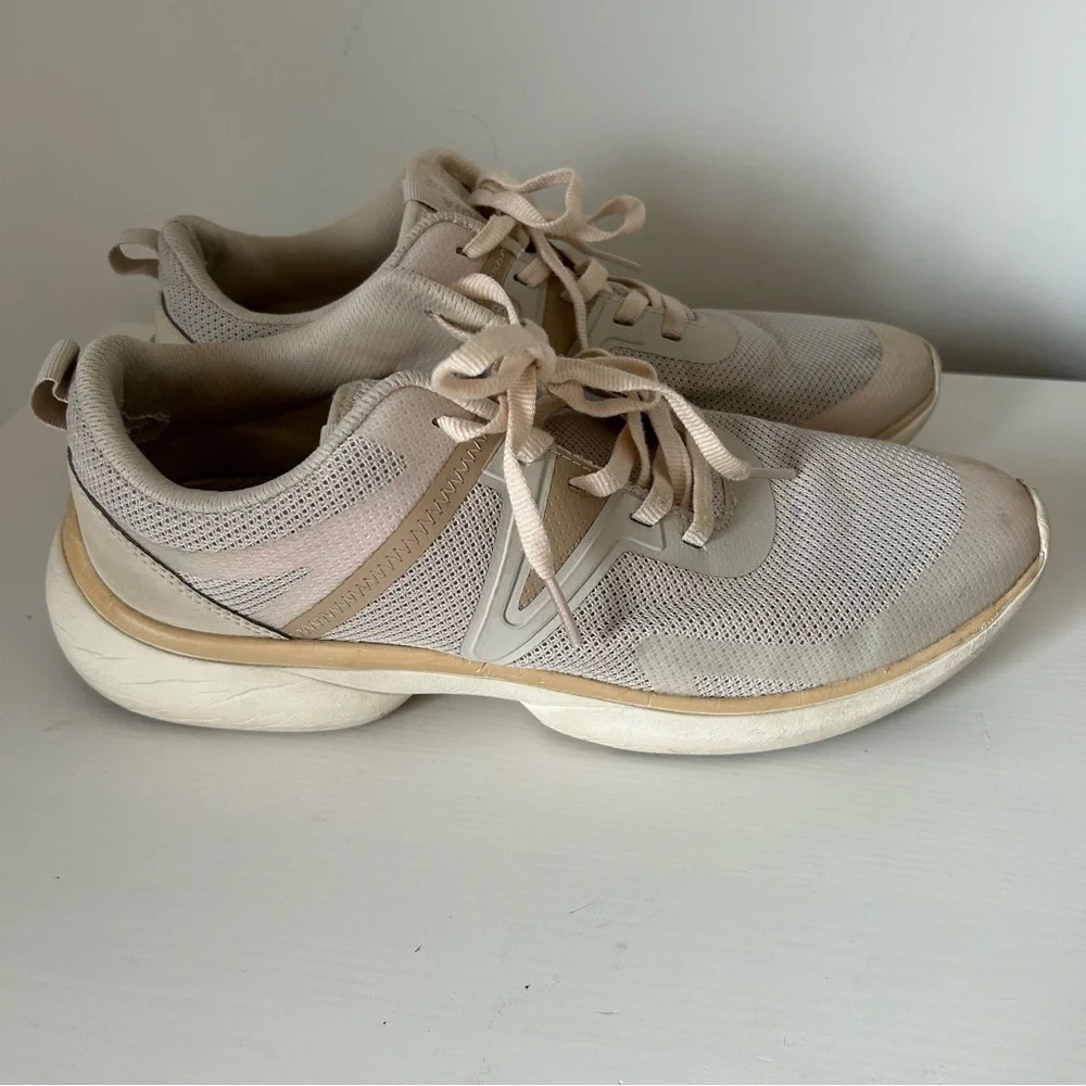 Vionic Mesh Lace-Up Sneakers Leyo Women’s 9 Iridescent Metallic Trainers Cream - Picture 7 of 8